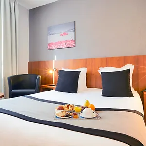*** Hotel Kyriad Paradis France