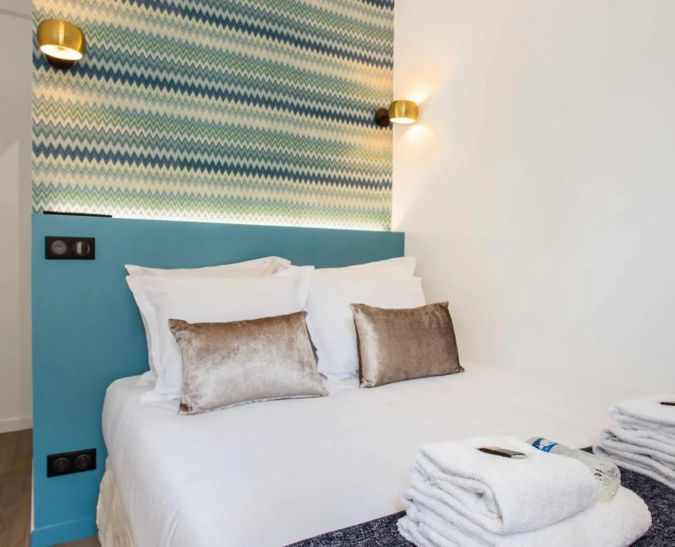 Hostel Eiffel Paris